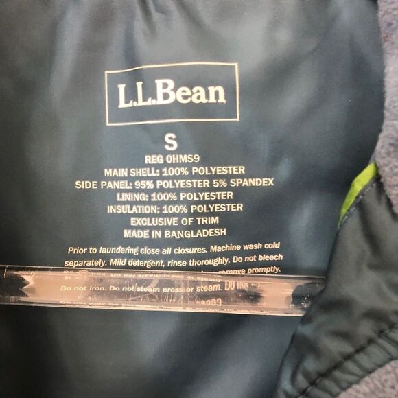 L.L. Bean Quilted Blue Thisulate Vest Size S - Picture 3 of 3